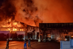 Φωτιά σε εργοστάσιο στη Λαμία: Ταυτοποιήθηκε ένας ύποπτος για εμπρησμό