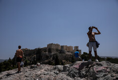 Η τουριστική ζήτηση για τον ευρωπαϊκό νότο δεν πέφτει παρά τις προβλέψεις για ένα θερμό καλοκαίρι
