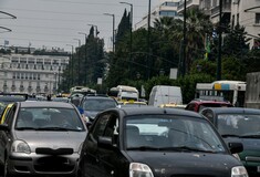 Κίνηση στους δρόμους: Στο «κόκκινο» το κέντρο της Αθήνας - Καθυστερήσεις σε Κηφισό και Κηφισίας
