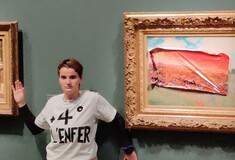 Γαλλία: Ακτιβίστρια «επιτέθηκε» σε πίνακα του Κλοντ Μονέ στο Μουσείο του Ορσέ