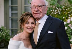 Παντρεύτηκε για πέμπτη φορά στα 93 του ο Ρούπερτ Μέρντοχ