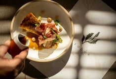 Στο Ζohós για εκλεπτυσμένους μεζέδες από τον Σάκη Βενέτη και τον Χάρη Αντωνόπουλο