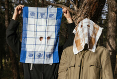Παγανή Κυριακή: Ελληνικό folk horror με ανατρεπτική synth διάθεση και χιούμορ