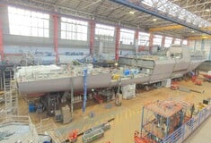 Στα ναυπηγεία της Naval Group στη Γαλλία για τη φρεγάτα «Κίμων» ο Μητσοτάκης