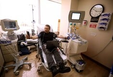 Μπορεί το χρήμα να νικήσει τον θάνατο; Τι κάνουν οι πλούσιοι για να ζήσουν για πάντα 