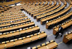 Ευρωεκλογές 2024: Ποια κόμματα βρίσκονται στη ζώνη του 3% στη δημοσκόπηση της Metron Analysis