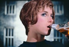 Η Cindy Sherman και τα εμβληματικά πρώιμα έργα της στο Μουσείο Κυκλαδικής Τέχνης