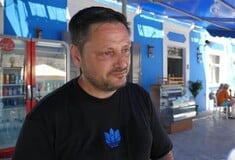 Νεκρός ο παρουσιαστής του BBC στη Σύμη: Δάκρυσε στο Sky News ο εικονολήπτης που «εντόπισε» τη σορό