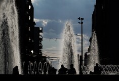 Καύσωνας: Τετραήμερο με 43άρια - Κλειστά σχολεία, τηλεργασία στο Δημόσιο και μέτρα ασφαλείας από αύριο