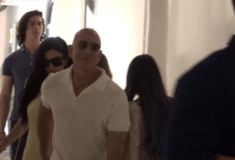 Στη Μύκονο για διακοπές ο Τζεφ Μπέζος