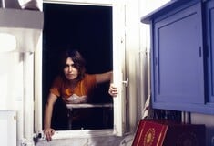 Άντζελα Δημητρακάκη: «Μέσα σ’ ένα κορίτσι σαν κι εσένα»