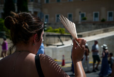 Καιρός: Ζέστη και ισχυροί άνεμοι σήμερα – Δύσκολο 48ωρο για Αττική και άλλους 7 νομούς