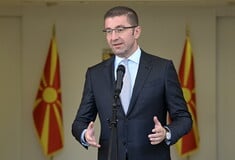 Βόρεια Μακεδονία: Ο εν αναμονή πρωθυπουργός αποκαλεί ασταμάτητα τη χώρα «Μακεδονία»