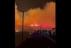 Φωτιά στη Σέριφο: Δύσκολη νύχτα για το νησί