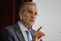 Με ομοφοβικό μένος η επίθεση Σαμαρά στη διακυβέρνηση Μητσοτάκη - Τι απαντά το Μαξίμου