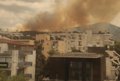 Φωτιά στα Γλυκά Νερά: Μήνυμα από το 112 - Δείτε φωτογραφίες