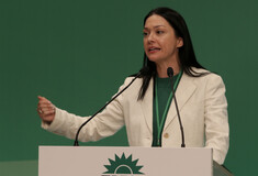 ΠΑΣΟΚ: Η Νάντια Γιαννακοπούλου ανακοίνωσε την υποψηφιότητά της για την προεδρία