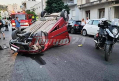 Πάτρα: Τούμπαρε αυτοκίνητο στο κέντρο της πόλης