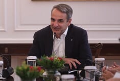 Ανασκόπηση Μητσοτάκη: Στο επίκεντρο το ΕΣΥ και προσλήψεις στην Παιδεία - Τι λέει για την 6ήμερη εργασία