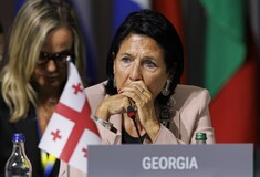 Γεωργία: Νέα σύγκρουση προέδρου και κυβέρνησης για τον νόμο περί «ξένων πρακτόρων»
