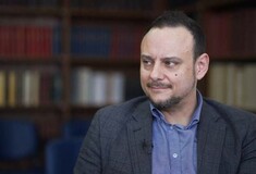 Μαγιορκίνης: Η έξαρση του κορωνοϊού οφείλεται στις μεταλλάξεις και όχι στα κλιματιστικά
