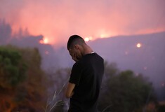 Φωτιά στην Αττική: Συνεχείς οι αναζωπυρώσεις στη Νέα Πεντέλη