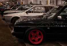 Η Volkswagen ενδέχεται να κλείσει εργοστάσια στη Γερμανία για πρώτη φορά στην ιστορία της
