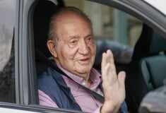 Ο αυτοεξόριστος Χουάν Κάρλος γράφει τα απομνημονεύματά του: «Σκάνδαλα εν όψει...»