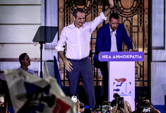 Μητσοτάκης για προϋπολογισμό 2025: Περιλαμβάνει 12 αυξήσεις αποδοχών και 12 μειώσεις φόρων