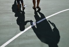 Ανάβυσσος: Μαθητές πετούσαν τρικάκια με ναζιστικό περιεχόμενο σε σχολείο και ασκούσαν bullying σε 12χρονη