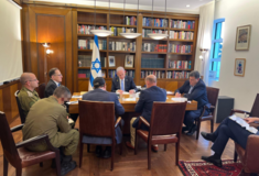 Νετανιάχου, Μπάιντεν, Χάρις συνομίλησαν τηλεφωνικά για τα αντίποινα του Ισραήλ στο Ιράν
