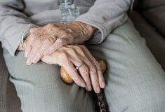 Ορχομενός: 56χρονος ασέλγησε σε ηλικιωμένη με άνοια – Ο γιος της είδε live την κακοποίηση στο κινητό του