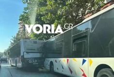Θεσσαλονίκη: Συγκρούστηκαν δύο λεωφορεία - Πέντε τραυματίες