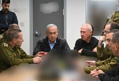 Το Ισραήλ βομβαρδίζει στρατιωτικούς στόχους στο Ιράν