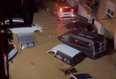 Πλημμύρες στην Ισπανία: Εγκλωβισμένα αυτοκίνητα επιπλέουν, σε κόκκινο συναγερμός περιφέρειες