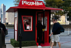 Personal Pan Pizza Hut: Ατομικές πίτσες σε ένα μίνι εστιατόριο για έναν