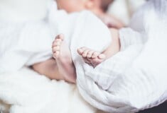 Νέα στοιχεία για την υπόθεση της Αμαλιάδας: Η Ειρήνη είχε φωτογραφίσει τα νεκρά βρέφη 