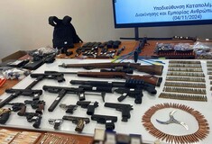 Δυτική Αττική: Εντοπίστηκε τεράστιο οπλοστάσιο - Πέντε συλλήψεις