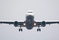 Νέο περιστατικό με Boeing: Άρπαξε φωτιά ο ένας κινητήρας
