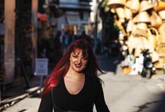 Χρύσα Κατσαρίνη, stand-up comedian, ηθοποιός