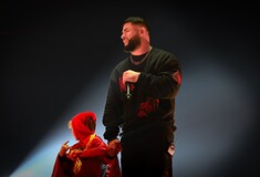 Ποιος είναι ο ράπερ Noizy που τραγούδησε στις φιέστες του Έντι Ράμα στην Ελλάδα