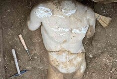 ΥΠΠΟ: Βρέθηκε άγαλμα σε σκάμμα φυσικού αερίου, σε μικρή απόσταση από το Ηρώδειο