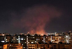 Συρία: Δύο εκρήξεις στη Δαμασκό κοντά σε κέντρο που ο Άσαντ ανέπτυσσε χημικά όπλα