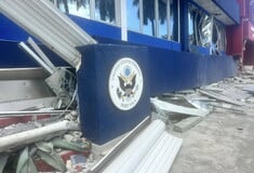 Σαν χάρτινος πύργος έπεσε η πρεσβεία των ΗΠΑ στο Βανουάτου μετά τον σεισμό 7,3 Ρίχτερ