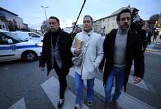 Υπόθεση Πελικό: «Απογοητευμένοι» από τις μικρές ποινές των βιαστών, η κόρη και οι γιοι της Ζιζέλ