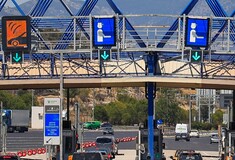 Τροχαίο ατύχημα κοντά στα διόδια Ελευσίνας: Ένας τραυματίας