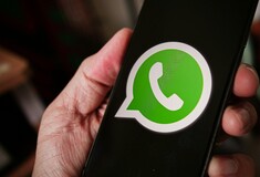 Το Ιράν επιτρέπει ξανά τη χρήση WhatsApp και Google Play