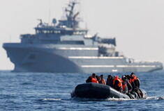 Μάγχη: Τουλάχιστον τρεις νεκροί από δυστύχημα με βάρκα μεταναστών 