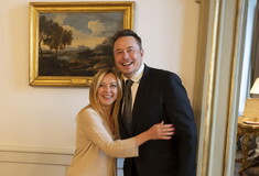 Η Ιταλία σε προχωρημένες συνομιλίες με την SpaceX του Ελον Μασκ για συμφωνία ύψους 1,5 δισ. ευρώ