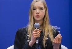 Ναόμι Ζάιμπτ: Η influencer και έτερον ήμισυ του Έλον Μασκ στη γερμανική ακροδεξιά 